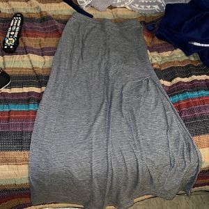 Long skirt with slit